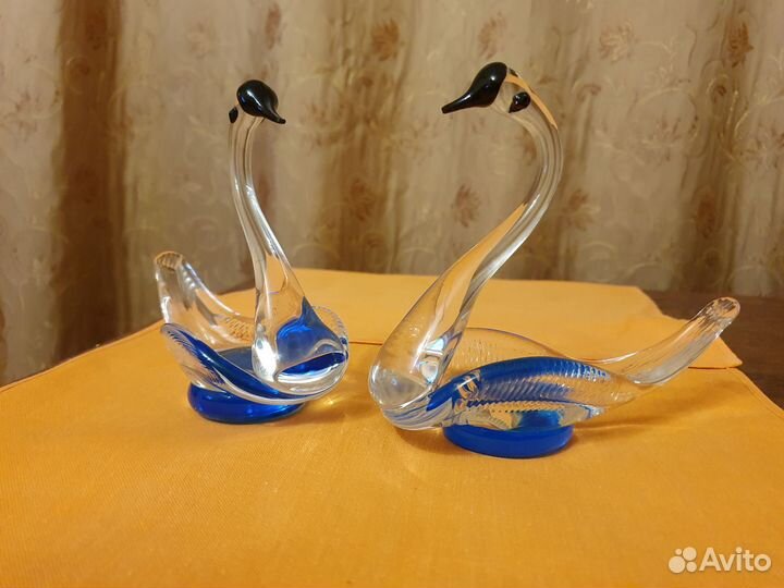 Статуэтки Лебеди