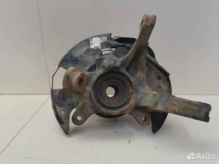 Кулак поворотный передний левый Nissan Almera N15