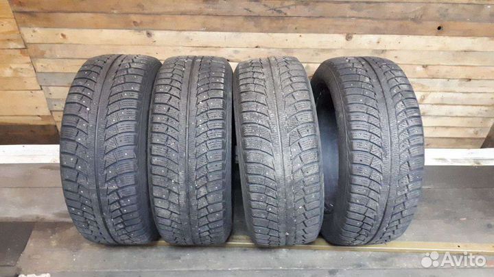 Gislaved Nord Frost 5 235/55 R17
