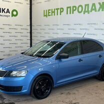 Skoda Rapid 1.6 AT, 2016, 208 000 км, с пробегом, цена 939 000 руб.