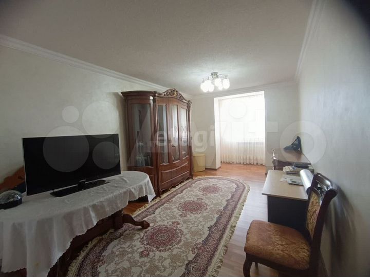 3-к. квартира, 84,2 м², 1/2 эт.