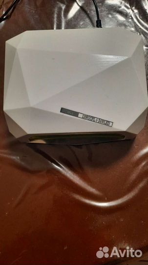 Лампа для ногтей