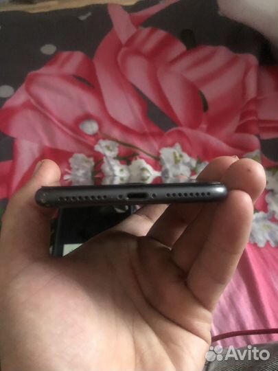 iPhone 8 Plus, 64 ГБ