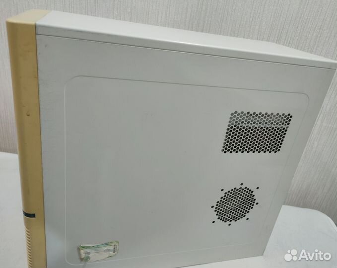 Офисный компьютер