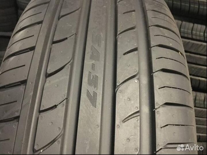 Westlake SA37 235/55 R20 105W