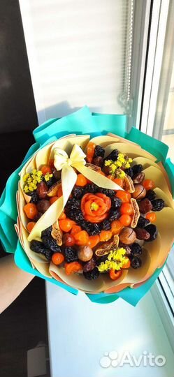 Сухофруктовый букет на 1 сентября