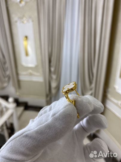 Золотые серьги