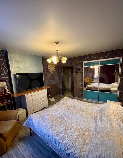 2-к. квартира, 83 м², 9/17 эт.