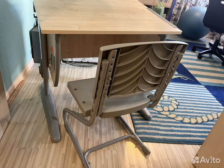 Растущая парта и стул дэми