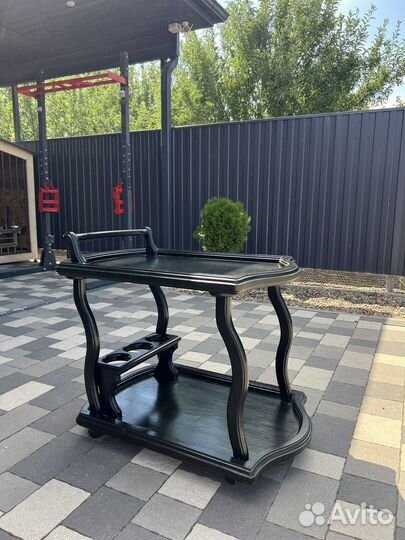 Журнальный стол на колесах