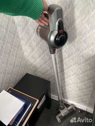Беспроводной пылесос redmond