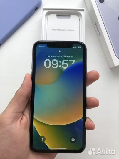 iPhone 11, 64 ГБ