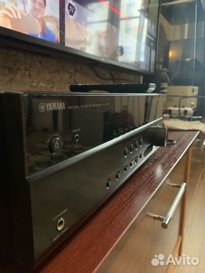 Ресивер Yamaha rx-v379