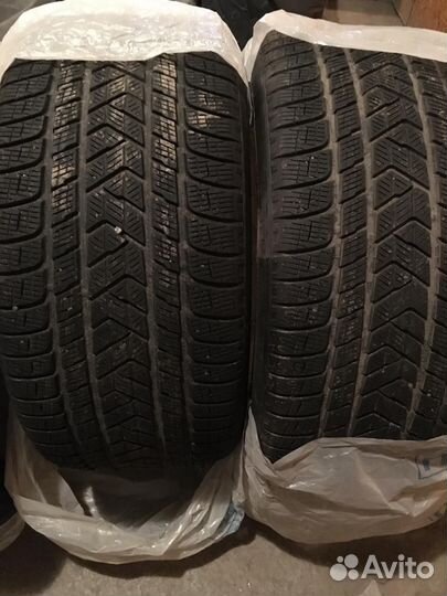 Pirelli Scorpion Winter 295/35 R21 107V