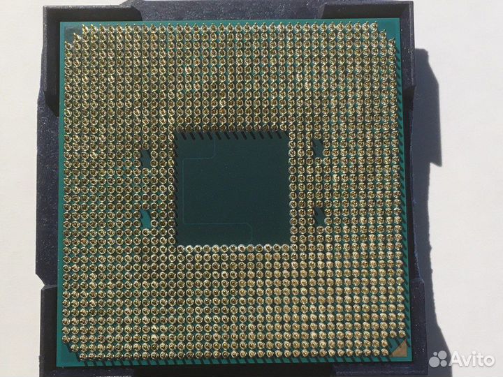 Процессор AMD Ryzen 5 PRO 3350GE