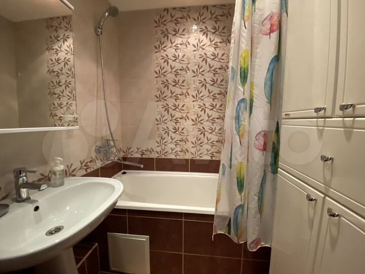 2-к. квартира, 60 м², 5/9 эт.