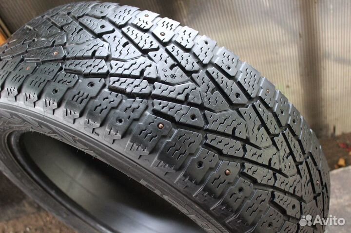 Nokian Hakkapeliitta C3 215/60 R17