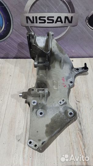 Кронштейн площадка крепление генератора Nissan ter