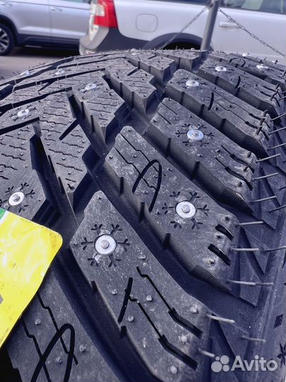 Kapsen IceMax RW516 235/45 R18 139T