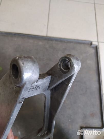 Центральная подножка минск