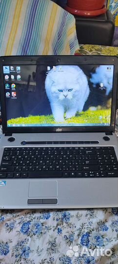 Ноутбук DNS i3