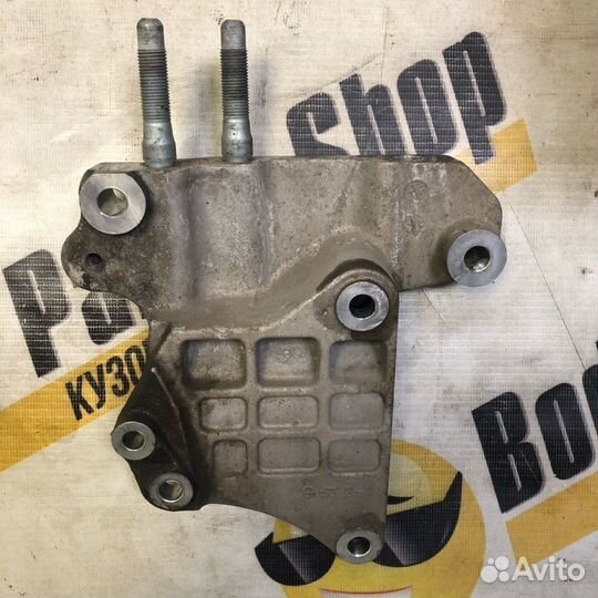 Кронштейн двигателя Kia Optima 4 G4NA 216702GGB0