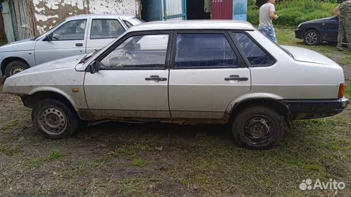 Запчасти на ваз 21099