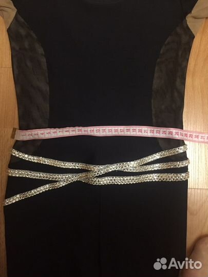 Платье для выступлений по фигурному катанию