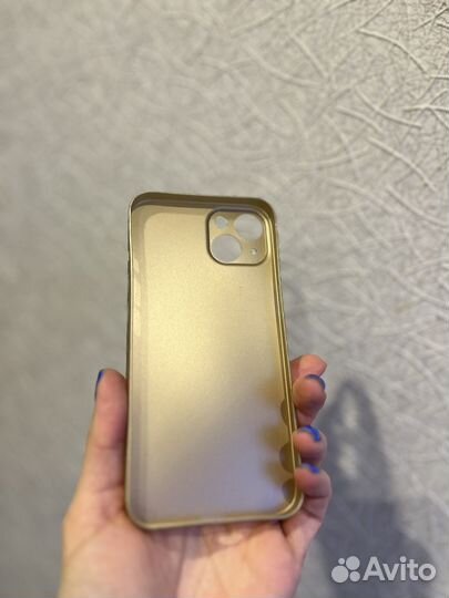 Чехол на iPhone 13