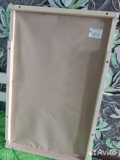 Пеленальная доска на кроватку