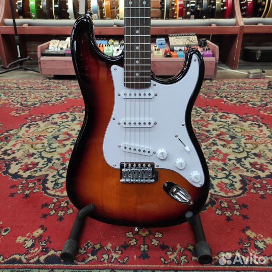 Электрогитара Fernandes Stratocaster LE-1Z SSS