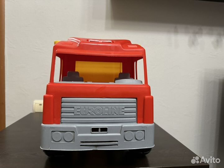Большой грузовик новый