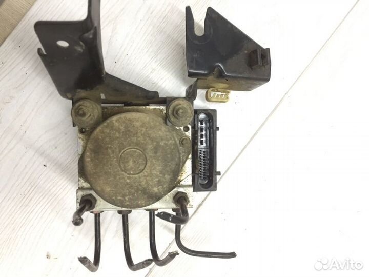 Блок ABS Renault Logan седан K7MF710 2006