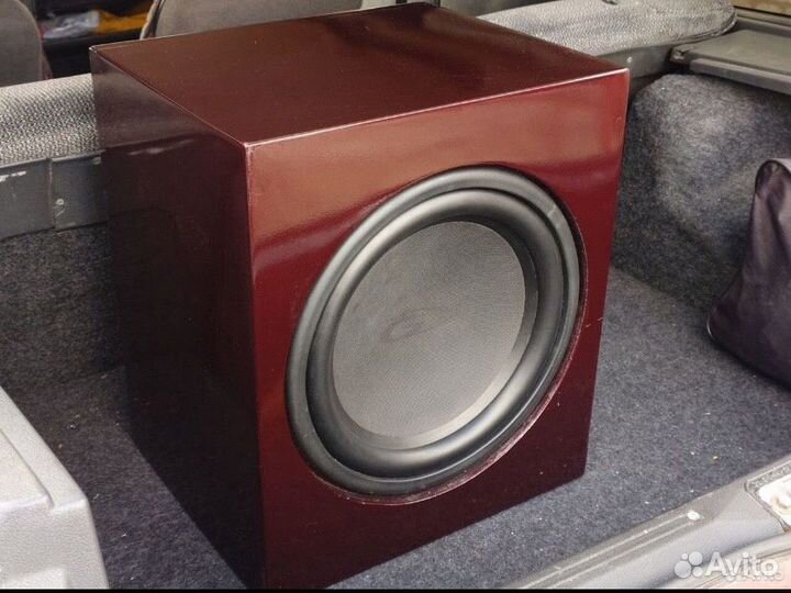 Сабвуфер alpine