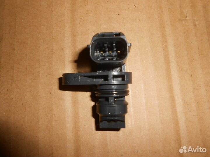 Датчик положения распредвала