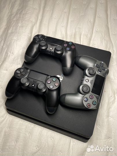 Sony playstation 4 slim