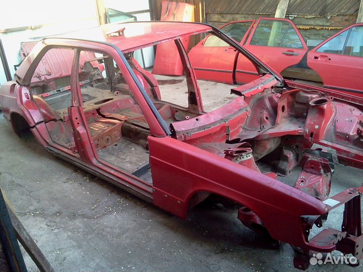 Кузовные детали Мерседес 190 W201 1985 г.в