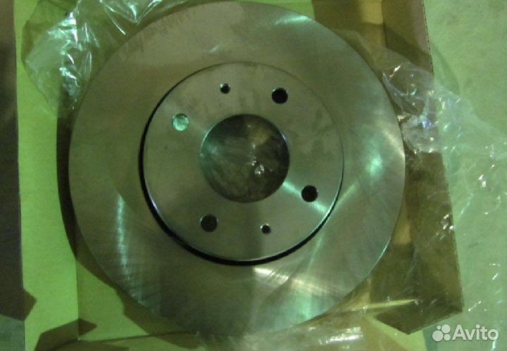 Диск тормозной перед volvo v40 95-03 год