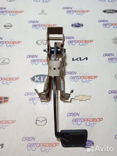 Педаль тормоза Renault Logan 2 K4M 2015