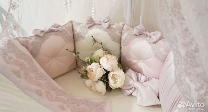 Бортики в круглую/овальную кроватку атласные