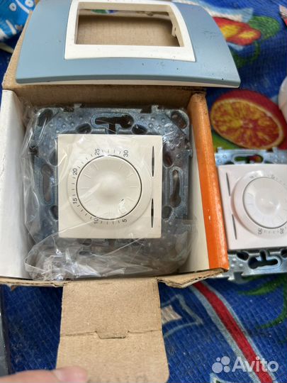 Электронный термостат 8A с коробкой