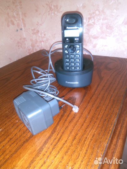 Стационарный цифровой беспроводной т-фон Panasonic