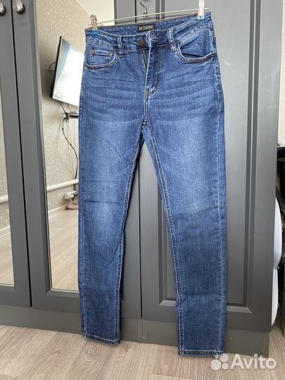 Джинсы женские 48