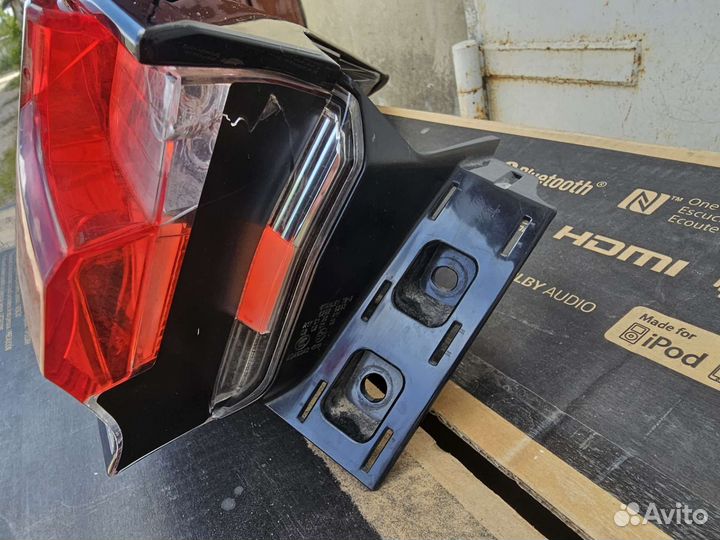 Lexus nx фонарь задний левый