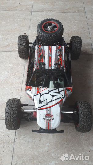 Бензиновая машина на радиоуправлении