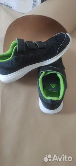Кроссовки adidas