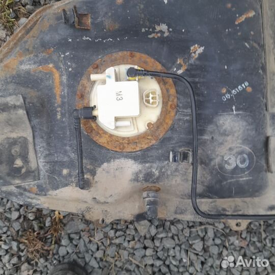 Бензобак toyota rav 4 2008г.в