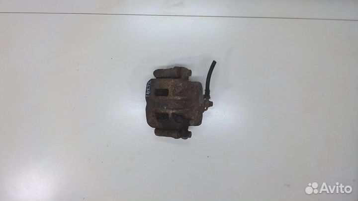 Суппорт Mazda Bongo Friendee, 1997