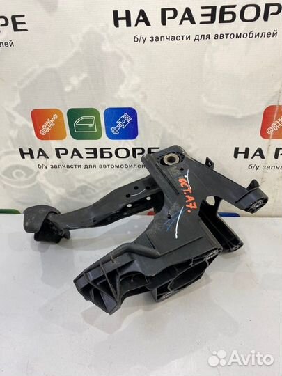 Педаль тормоза Skoda Octavia (A7) 5E czda 2016