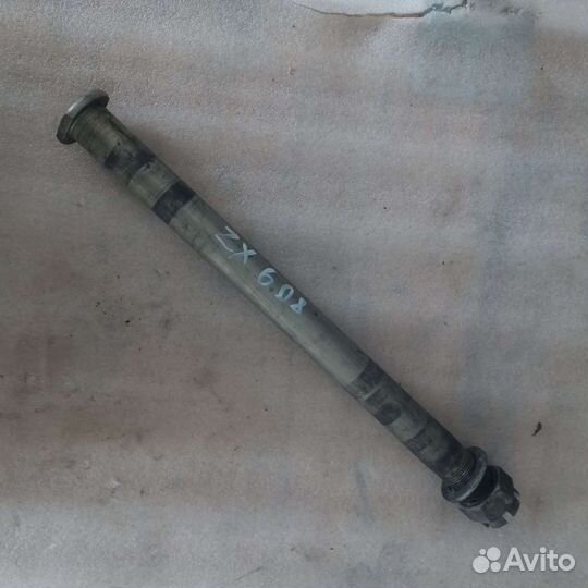 Ось задняя Kawasaki ZX6R 5-17, ZX10R 11-17, Z1000